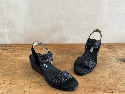 Alpargata MIORA NEGRO