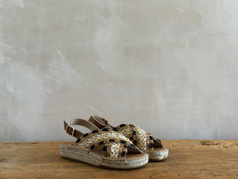 Alpargata NAIKE BEIGE